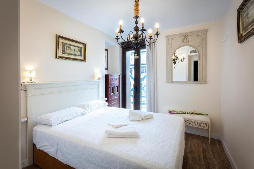 Az El Balcon De Cesar Augusto Apartment Zaragoza Exterior photo